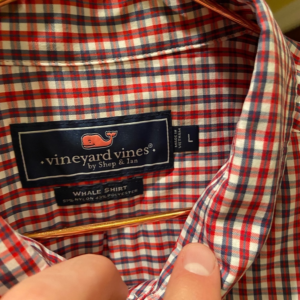 Vineyard Vines button down - Picture 3 of 4